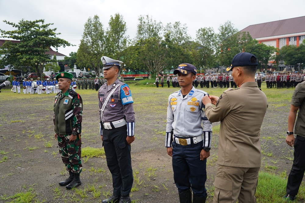 Apel Gelar Pasukan Operasi Lilin Progo 2024, Polres Gunungkidul Siap Amankan Perayaan Natal 2024 dan Tahun Baru 2025