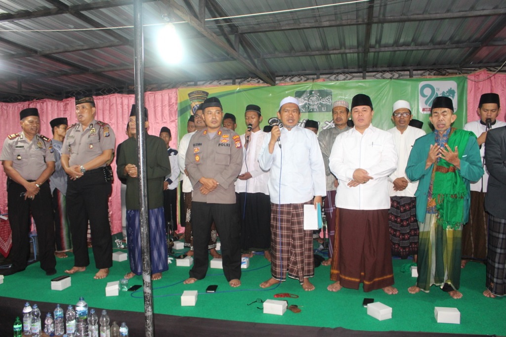 MUJAHADAH DZIKRUL AWWABIEN AJAKAN TOLAK RADIKAL BERSAMA GUNUNGKIDUL BERSAMA POLRES GUNUNGKIDUL