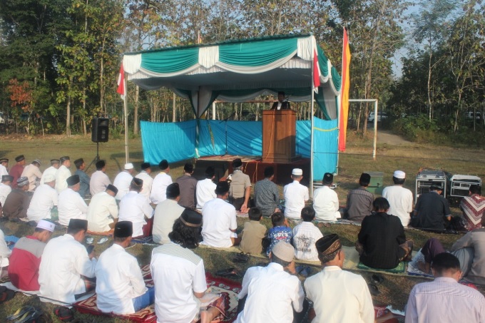 KAPOLRES GUNUNGKIDUL SHOLAT IDUL FITRI DI DESA BEJIHARJO