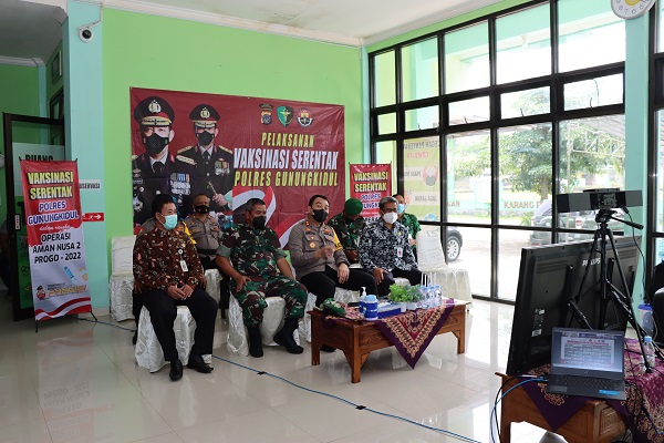 VAKSINASI SERENTAK POLRES GUNUNGKIDUL.