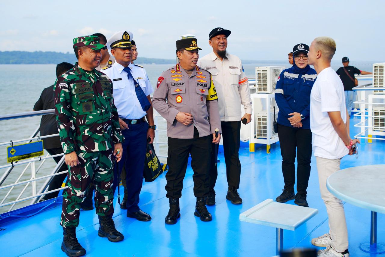 Kapolri Pastikan pengamanan, Kelayakan Kapal, dan Mitigasi Bencana Libur Natal dan Tahun Baru