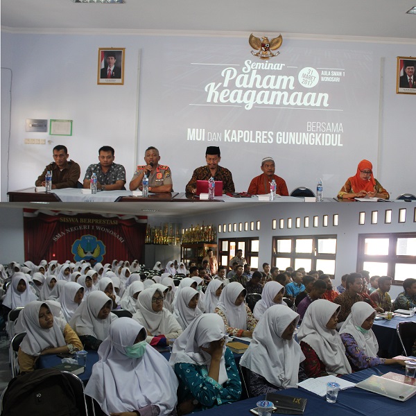 POLRES GUNUNGKIDUL DAN MUI GUNUNGKIDUL SAMBANG SEKOLAH