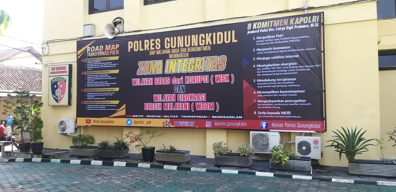 PELAYANAN PUBLIK YANG MEMBANTU POLRES GUNUNGKIDUL MENUJU WBBM