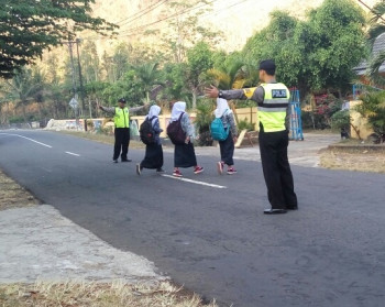 GIAT TUR LALIN ANTISIPASI TERJADI LAKA LANTAS